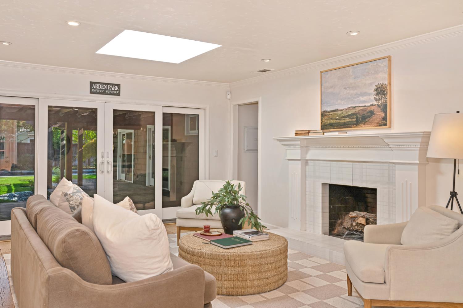 3852 El Ricon Way Sacramento, CA 95864 - Photo 7 of 85 Gallery Image 7