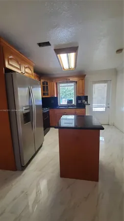 $2,200 | 2638 Taylor Street, Unit B2, Hollywood, FL 33020