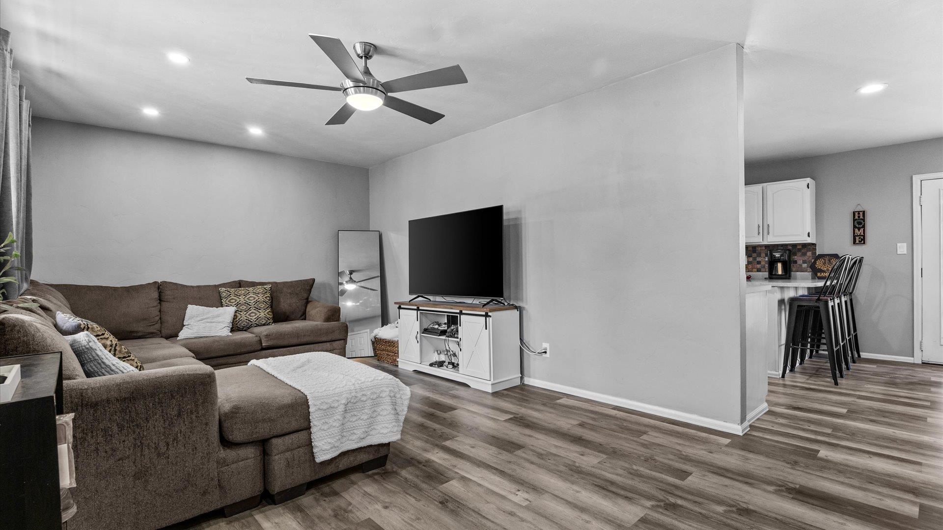644 32 Road Clifton, CO 81520 - Photo 3 of 26