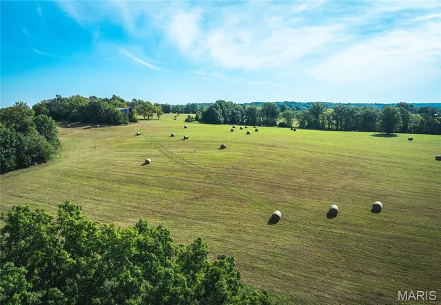 $552,000 | 1457 Cr1225, Huntsville, MO 65259