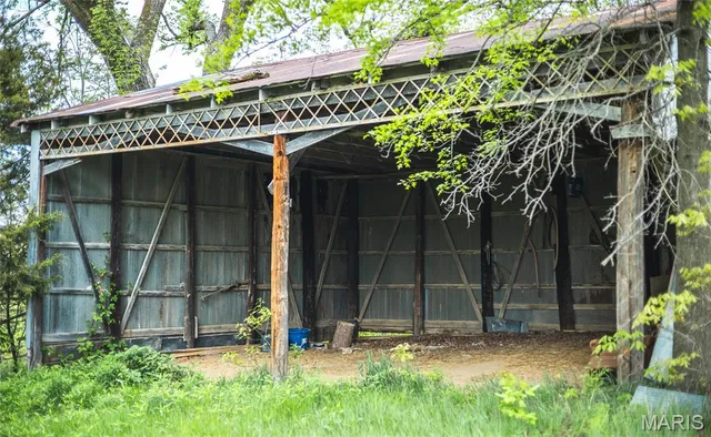 $552,000 | 1457 Cr1225, Huntsville, MO 65259