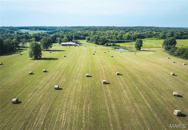 $552,000 | 1457 Cr1225, Huntsville, MO 65259