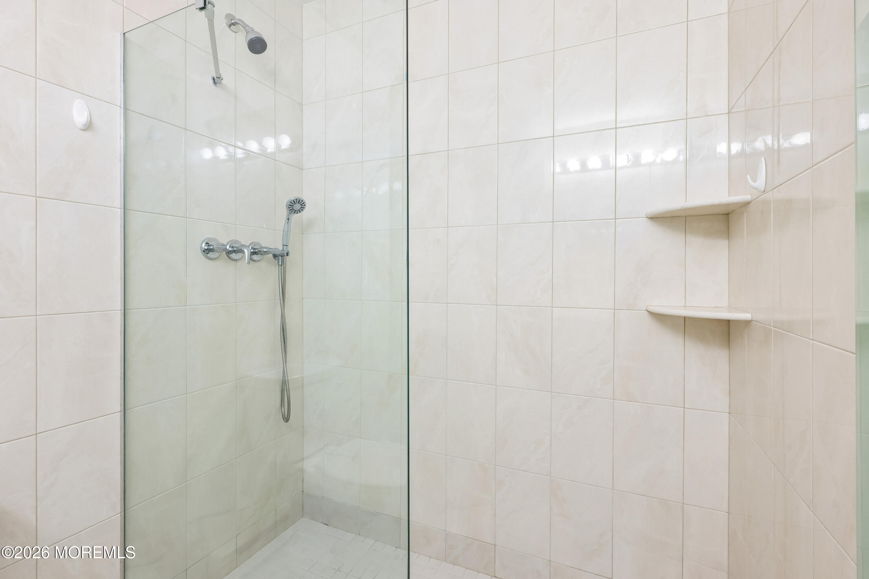 97 Arrowood Road, Unit G Manalapan, NJ 07726 - Photo 15 of 20 Primary Bath