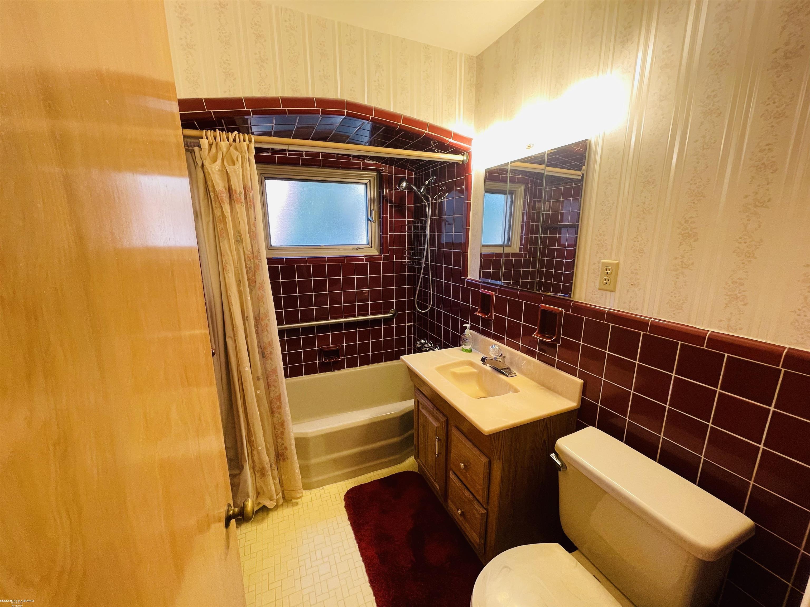 69 Vernier Road Grosse Pointe Shores, MI 48236 - Photo 14 of 20