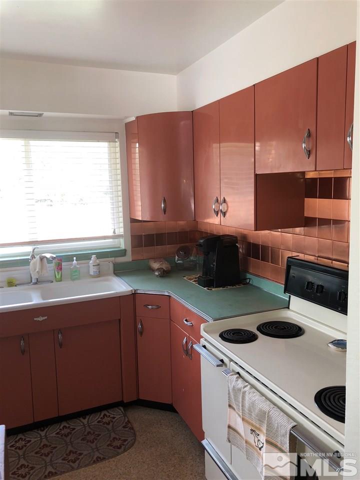 1785 California Avenue Reno, NV 89509 - Photo 4 of 19 Photo 4