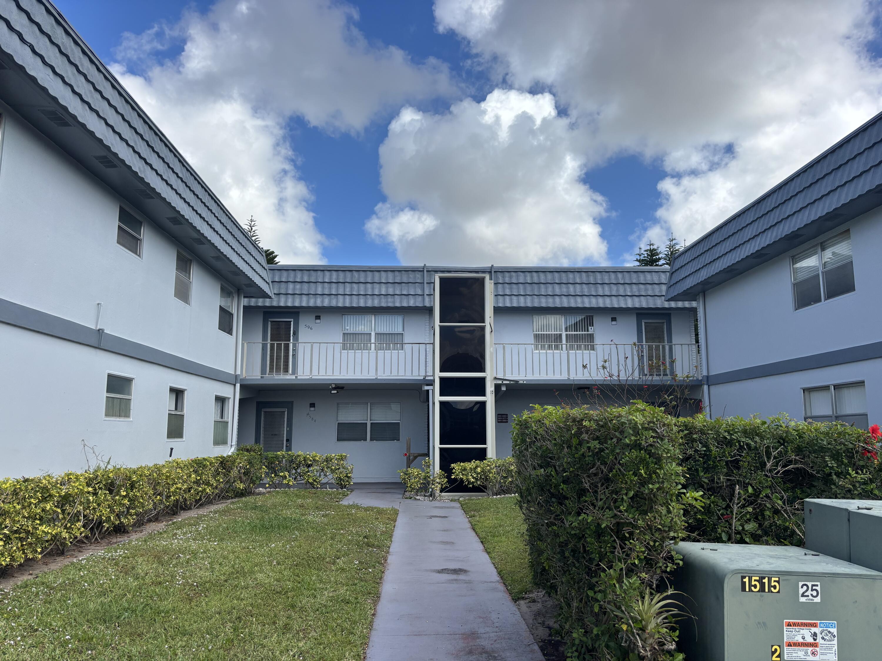 596 Saxony M, Unit 596 Delray Beach, FL 33446 - Photo 16 of 22 1