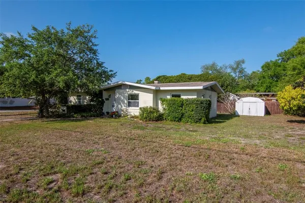 $395,000 | 230 Milwaukee Avenue, Dunedin, FL 34698
