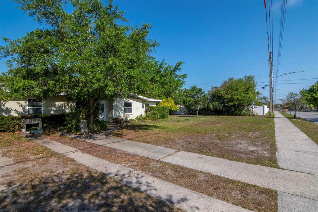 230 Milwaukee Avenue Dunedin, FL 34698 - Photo 59 of 61