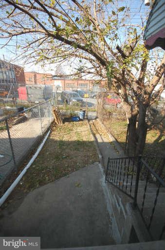 2218 Annapolis Road Baltimore, MD 21230 - Photo 15 of 15 a view of a yard with street