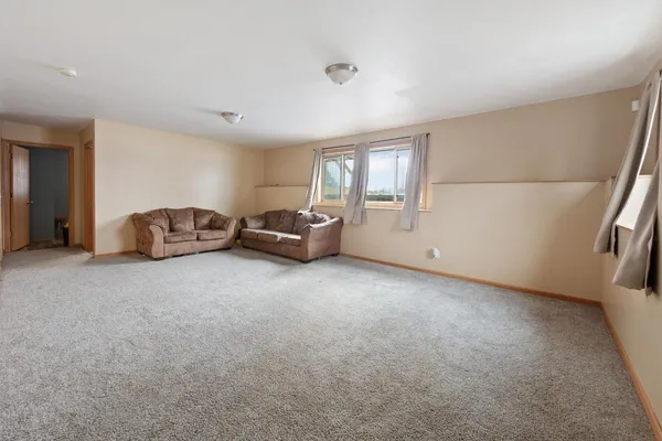 $324,900 | 1107 9th Street Northeast, Milaca, MN 56353