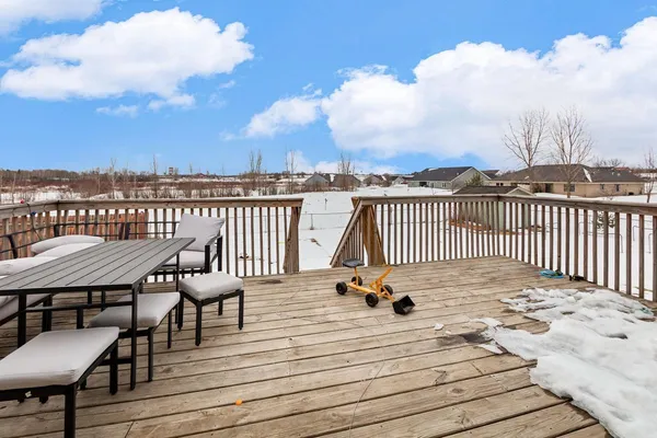 $324,900 | 1107 9th Street Northeast, Milaca, MN 56353