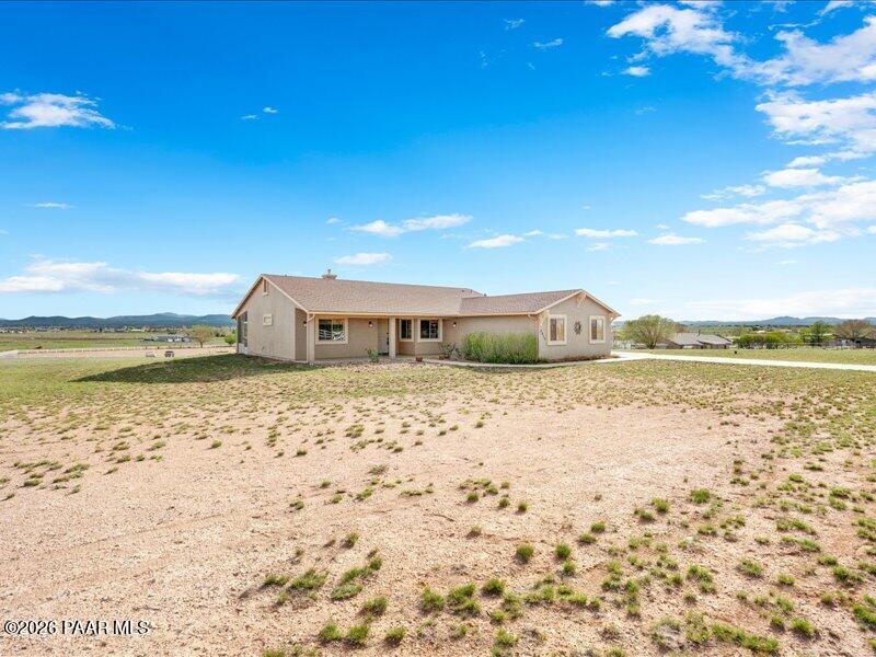 2415 Sherry Paulden, AZ 86334 - Photo 5 of 41 04-Front Yard