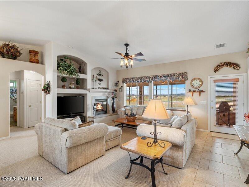 2415 Sherry Paulden, AZ 86334 - Photo 8 of 41 09-Living Room