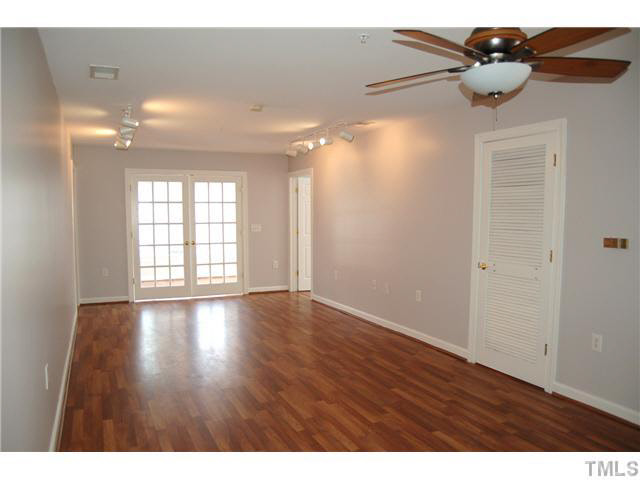 929 Morreene Road, Unit B13 Durham, NC 27705 - Photo 2 of 11