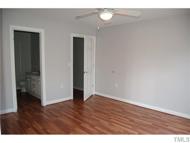 929 Morreene Road, Unit B13 Durham, NC 27705 - Photo 9 of 11