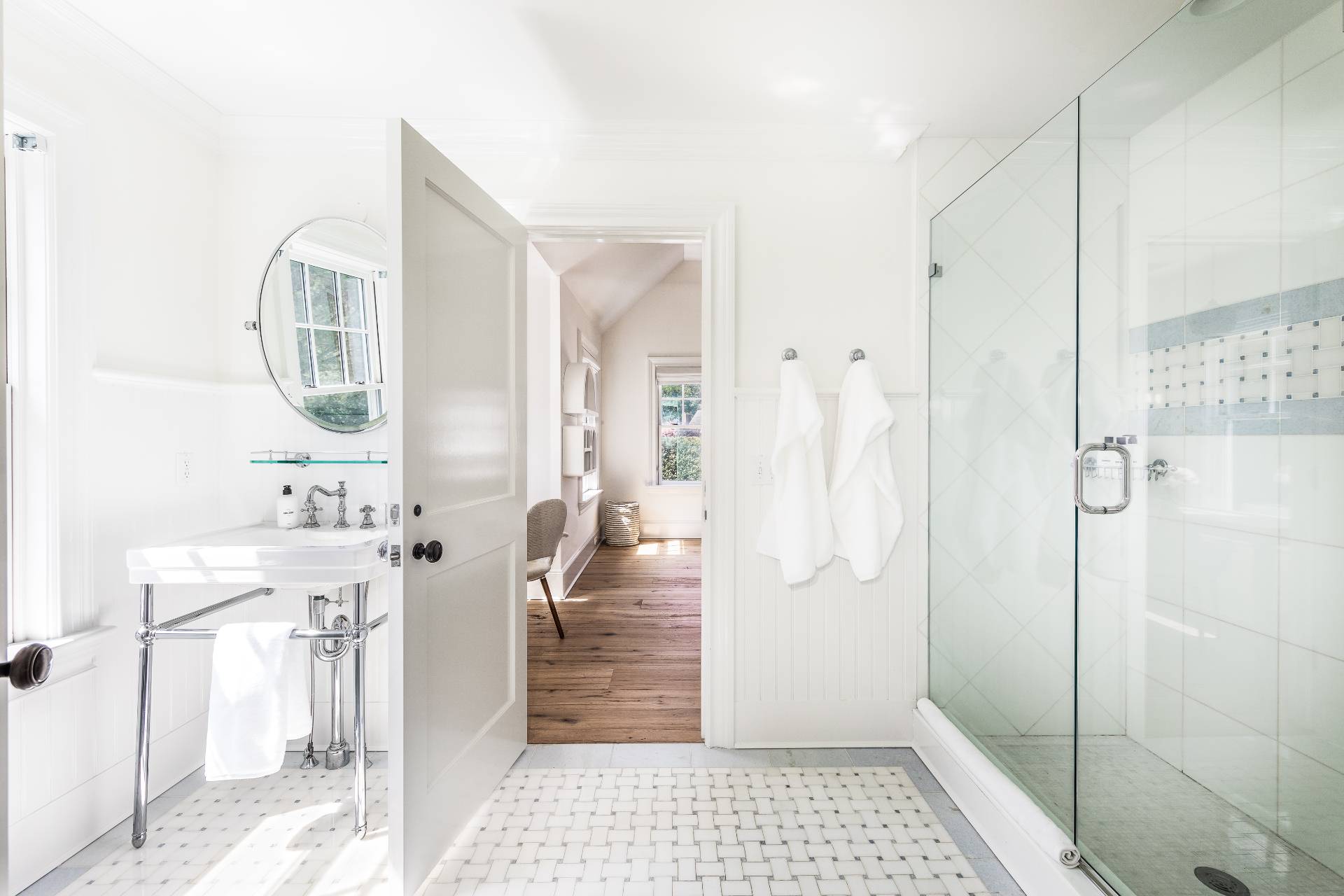 373 Mitchell Lane Bridgehampton, NY 11932 - Photo 20 of 34 a bathroom with a shower