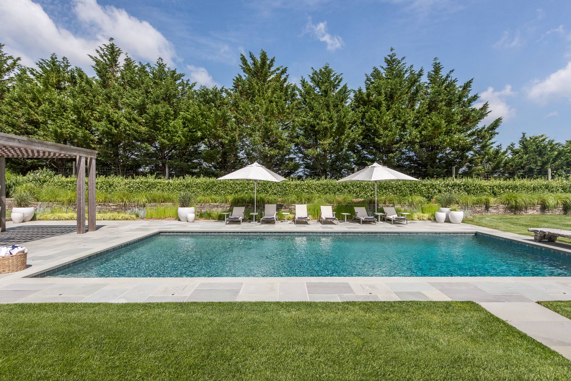 373 Mitchell Lane Bridgehampton, NY 11932 - Photo 4 of 34 a view of outdoor space and yard