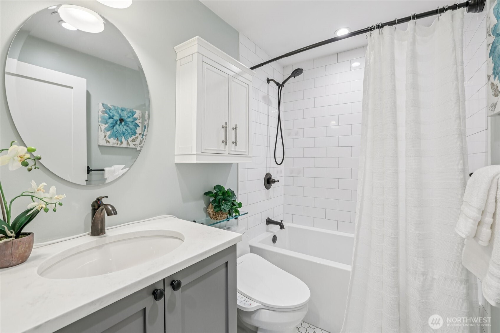 7945 17th Avenue Southwest Seattle, WA 98106 - Photo 15 of 35