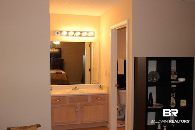 8327 Edgewood Drive Daphne, AL 36526 - Photo 13 of 21 Master Vanity