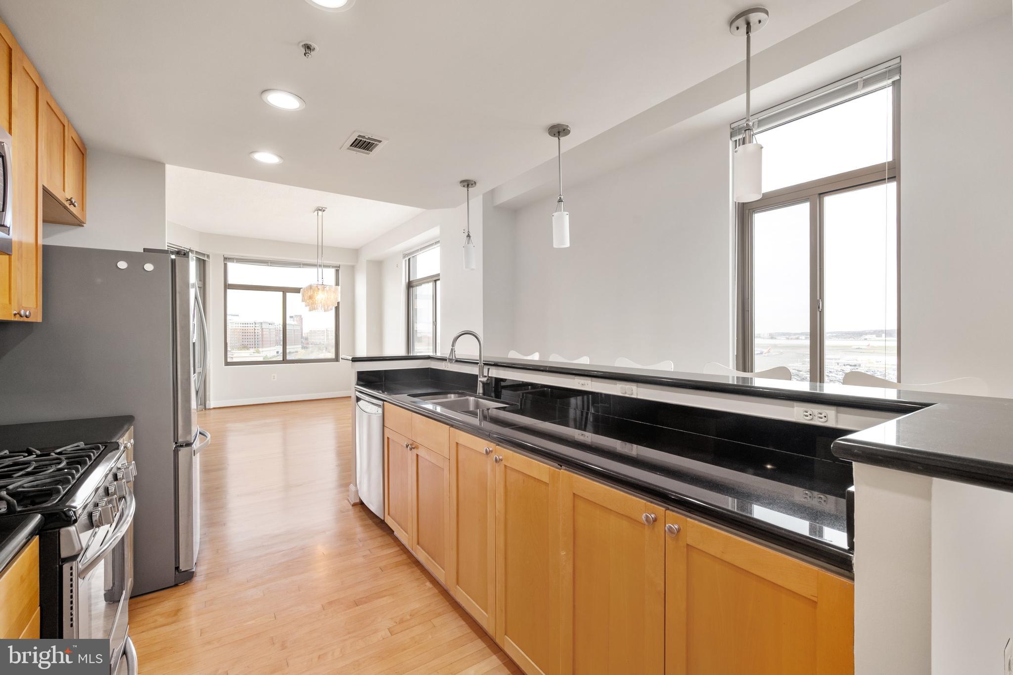 3650 South Glebe Road, Unit 1048 Arlington, VA 22202 - Photo 13 of 48