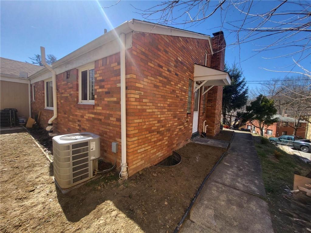 225 Greenlee Road Pittsburgh, PA 15227 - Photo 23 of 24 a backyard of a house with outdoor seating