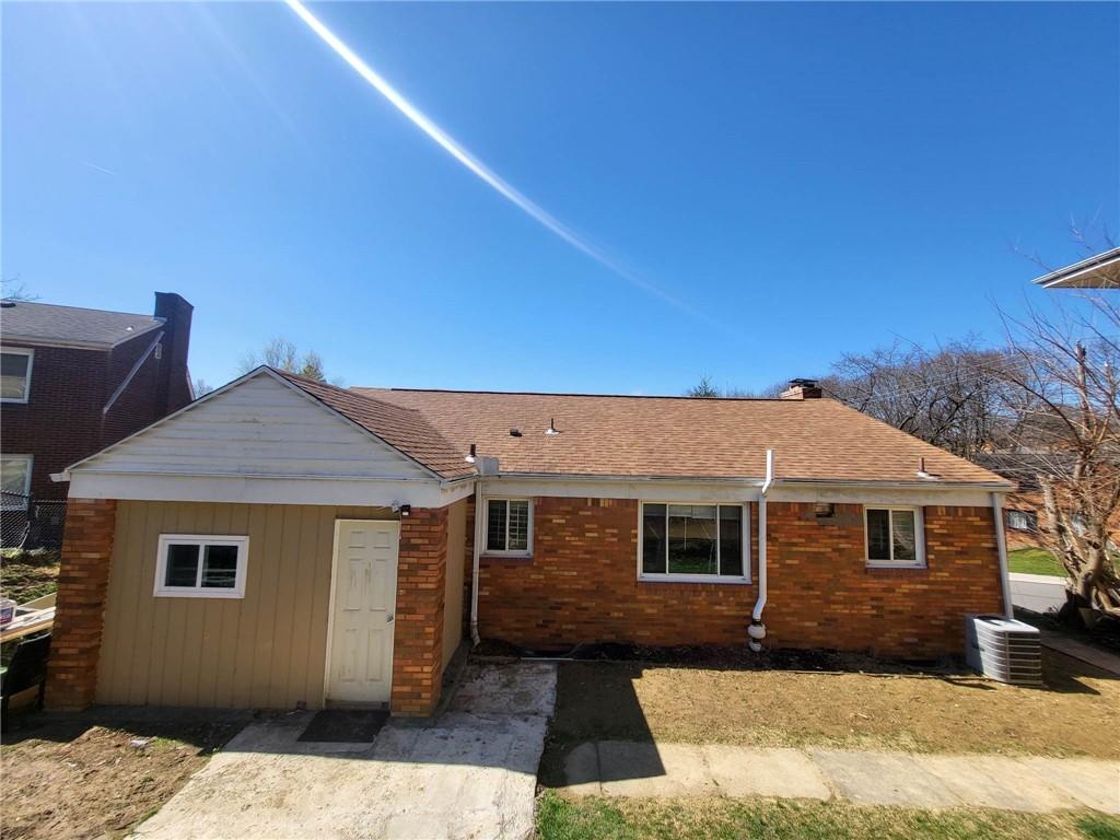 225 Greenlee Road Pittsburgh, PA 15227 - Photo 24 of 24 a front view of a house with a yard