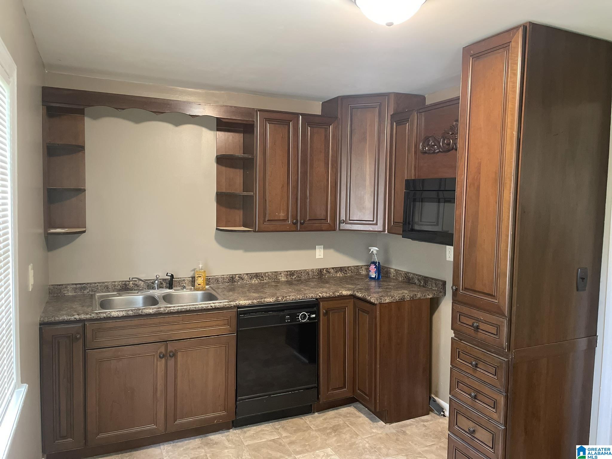 300 Elm Street Southeast Leeds, AL 35094 - Photo 9 of 14