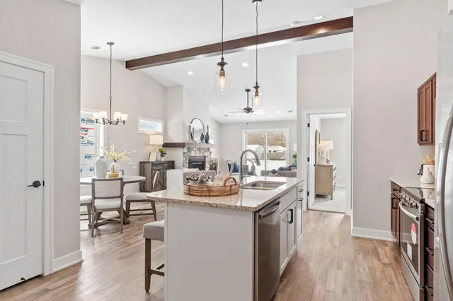 $414,900 | 2345 17th Avenue East, North St. Paul, MN 55109