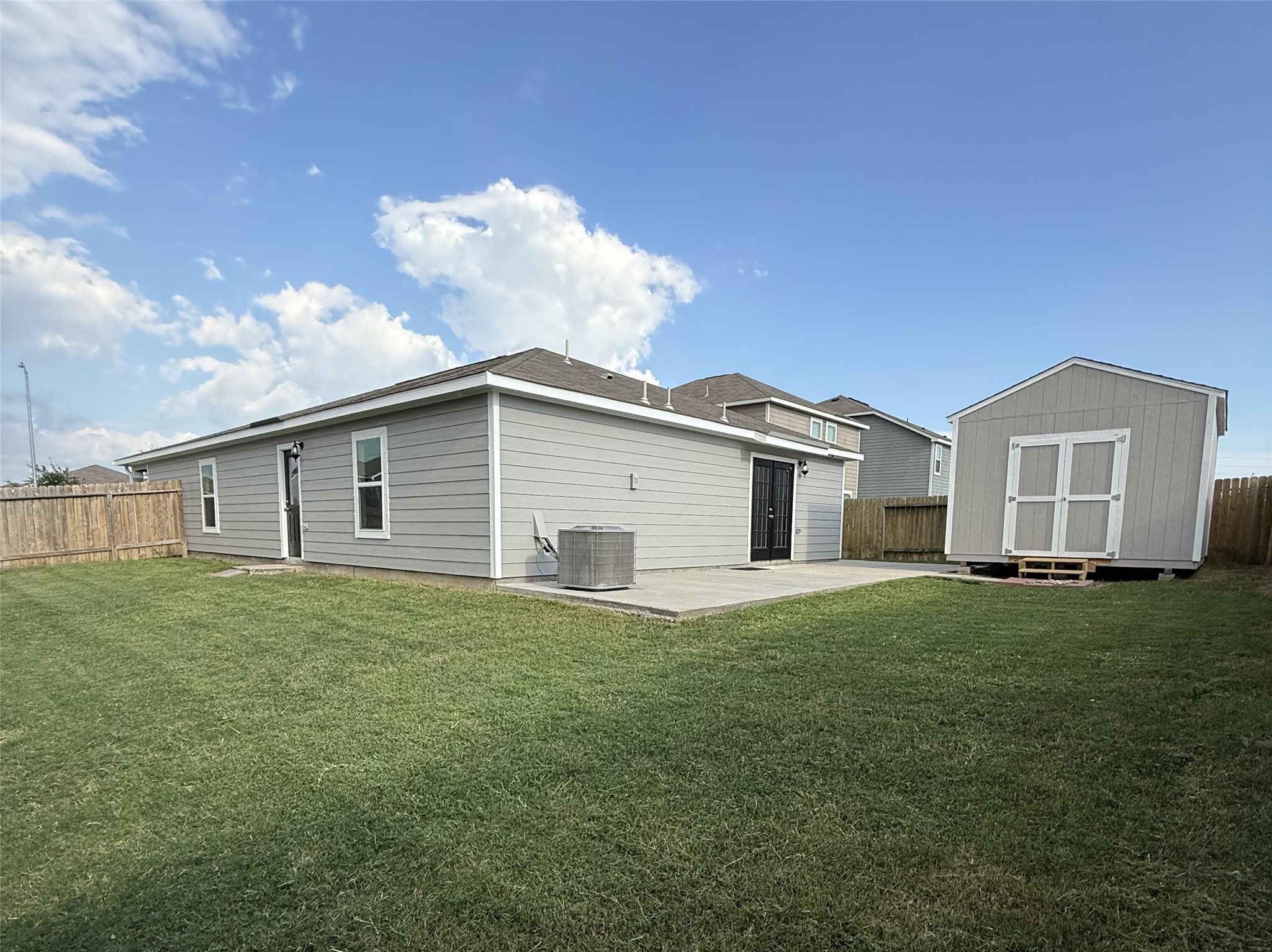 8419 Hannah Rd Cove Cove, TX 77523 - Photo 2 of 28