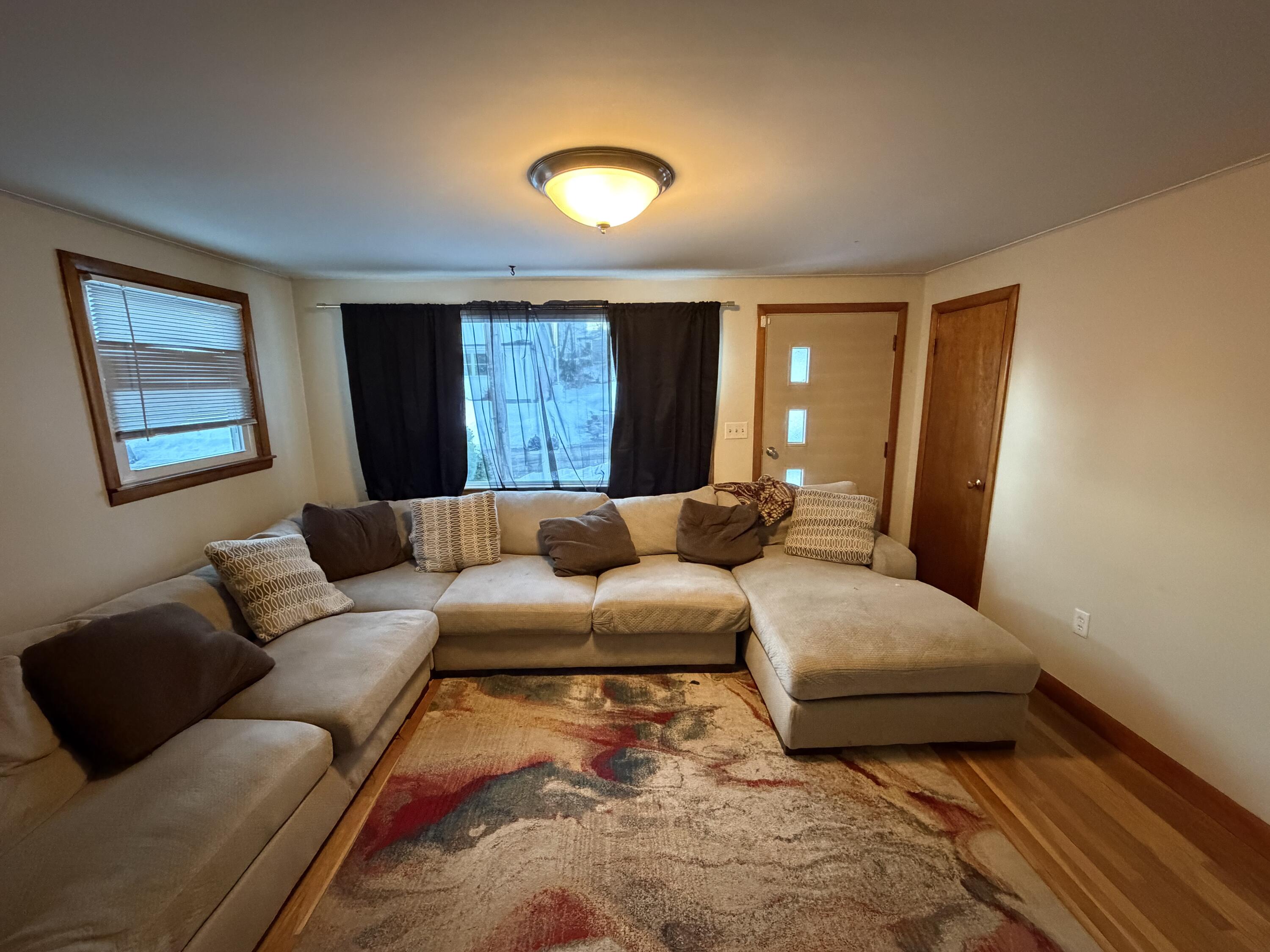 43 Eustis Street Lewiston, ME 04240 - Photo 5 of 30 IMG_4055