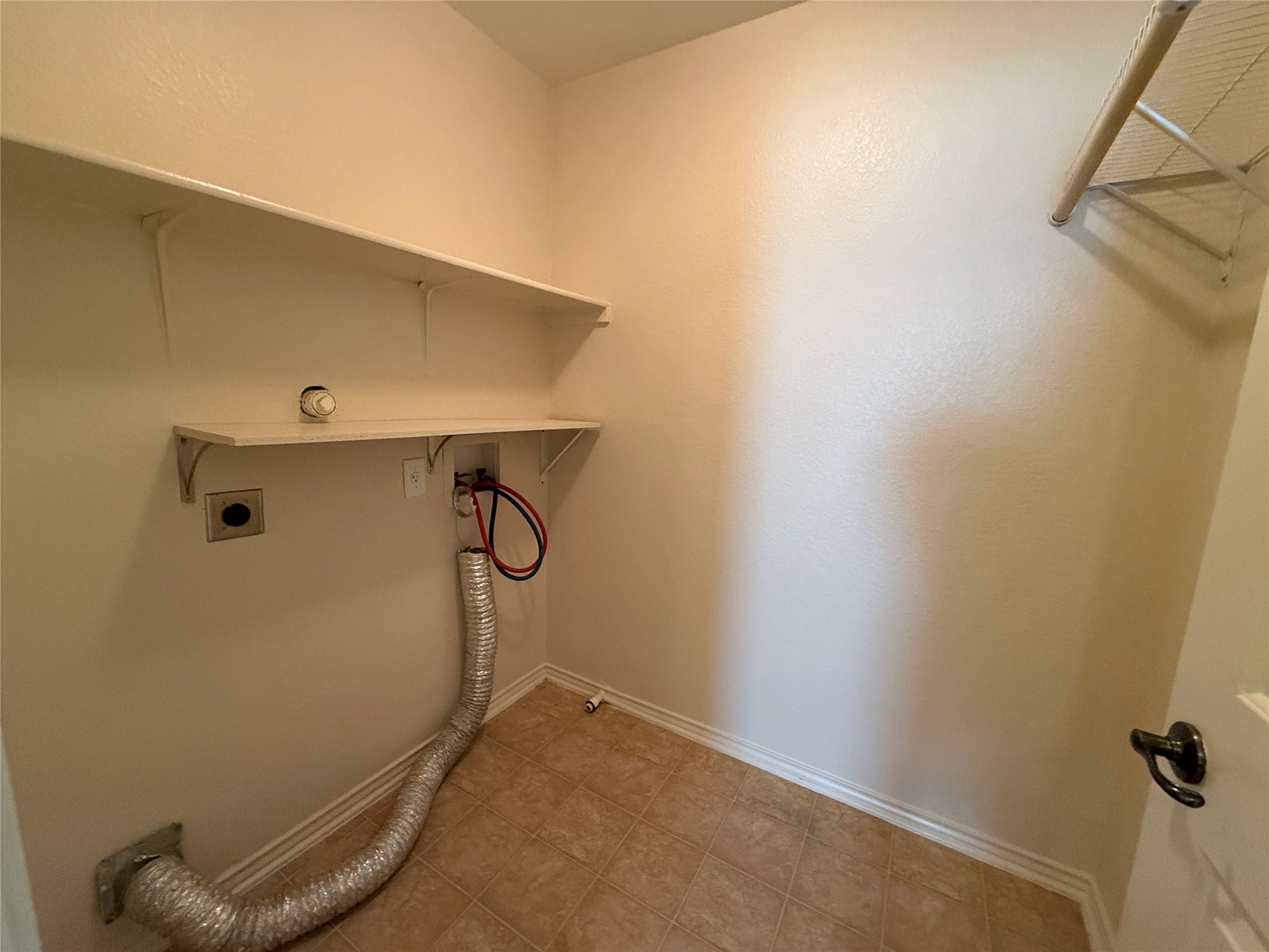 640 New Country Road Kyle, TX 78640 - Photo 8 of 14