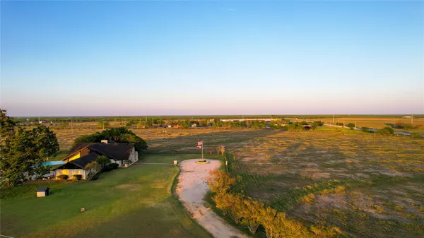 $639,950 | 1460 East State Highway, Nixon, TX 78140