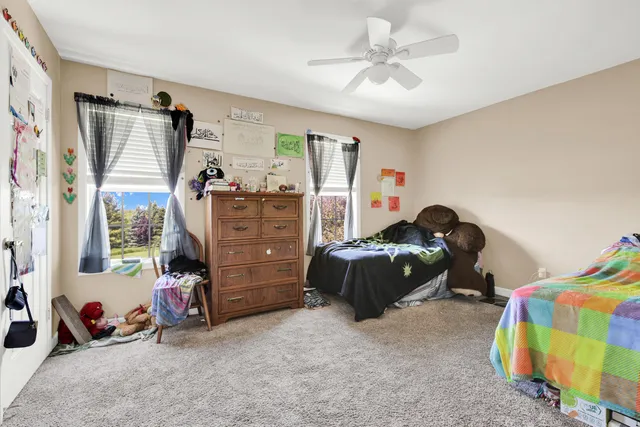 $819,999 | S25W29201 Cambrian Ridge, Genesee, WI 53188