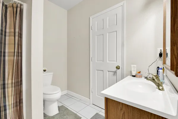 $819,999 | S25W29201 Cambrian Ridge, Genesee, WI 53188