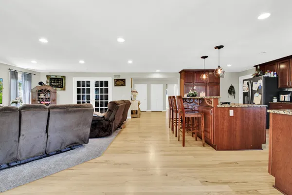 $819,999 | S25W29201 Cambrian Ridge, Genesee, WI 53188