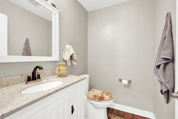 $819,999 | S25W29201 Cambrian Ridge, Genesee, WI 53188