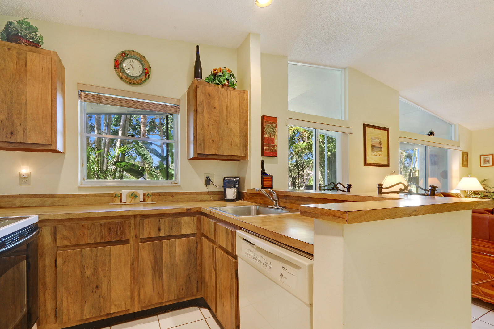 11698 Timbers Way Boca Raton, FL 33428 - Photo 11 of 32 Kitchen