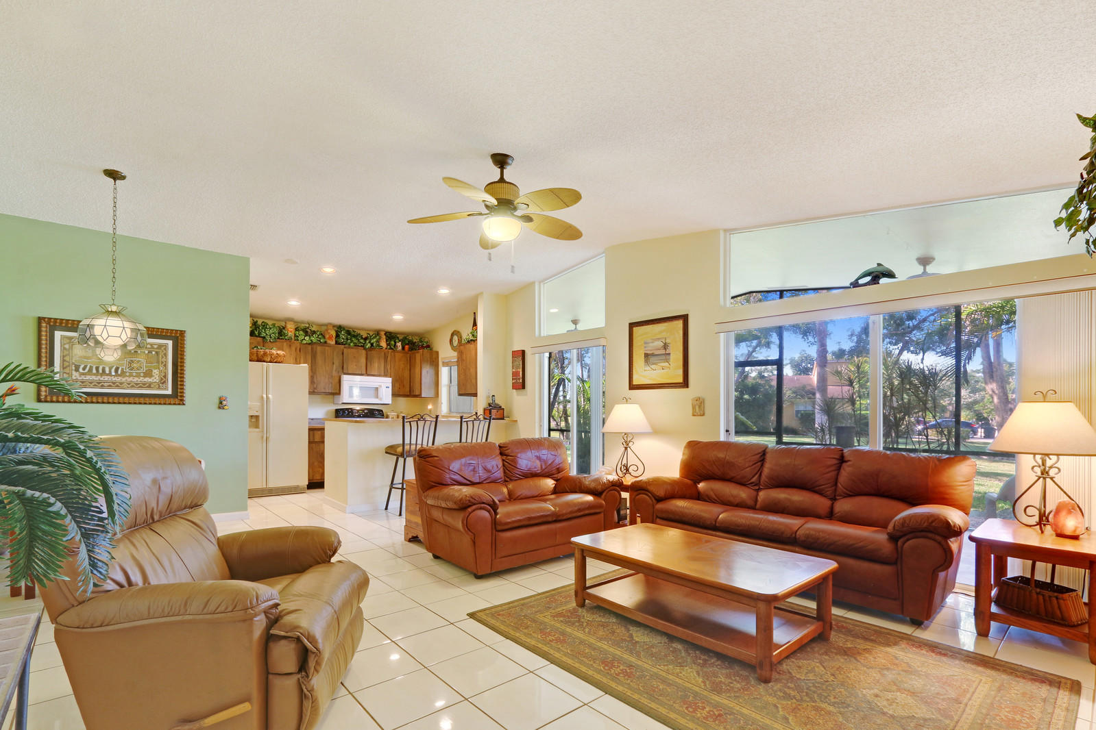 11698 Timbers Way Boca Raton, FL 33428 - Photo 6 of 32 Living Room