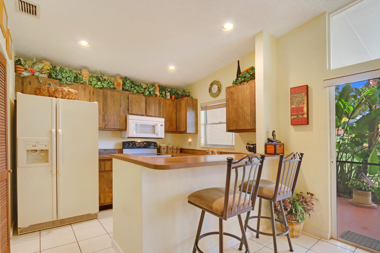 11698 Timbers Way Boca Raton, FL 33428 - Photo 9 of 32 Kitchen