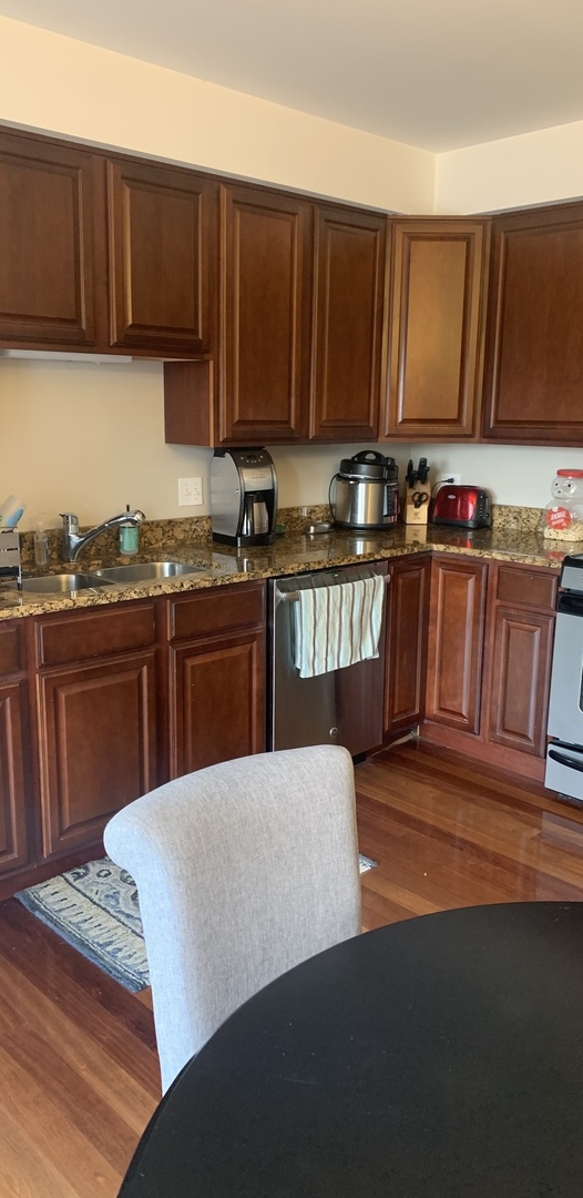 3545 North Pulaski Road, Unit 303 Chicago, IL 60641 - Photo 2 of 13