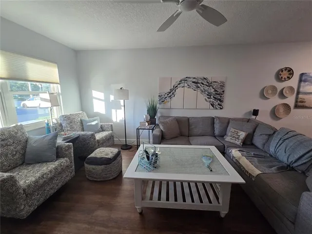 $1,875 | 211 Pasadena Avenue North, Unit 107, St. Petersburg, FL 33710