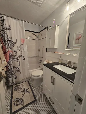 $1,875 | 211 Pasadena Avenue North, Unit 107, St. Petersburg, FL 33710