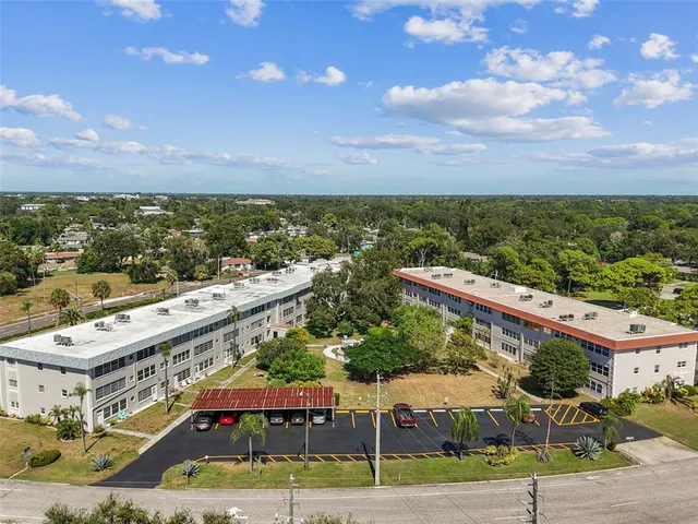 $1,875 | 211 Pasadena Avenue North, Unit 107, St. Petersburg, FL 33710