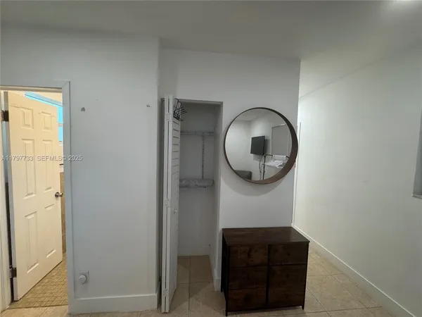 $1,300 | 320 Northeast 160th Street, Unit B, Miami, FL 33162