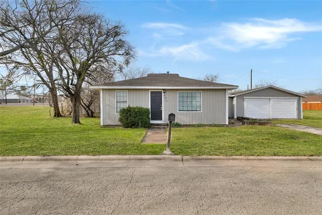 $132,000 | 201 Deputy Larry Miller Drive, Granbury, TX 76048