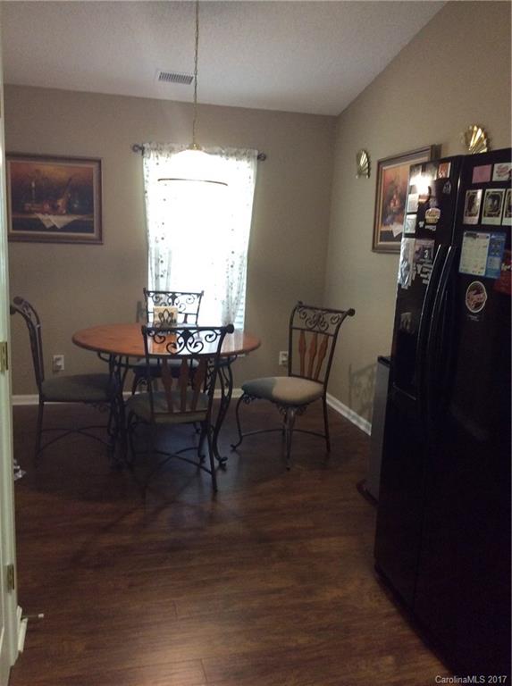 8216 Fox Swamp Road, Unit 256 Charlotte, NC 28215 - Photo 3 of 16 Gallery Image 3