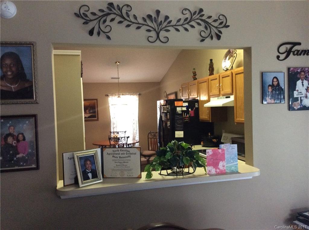 8216 Fox Swamp Road, Unit 256 Charlotte, NC 28215 - Photo 6 of 16 Gallery Image 6