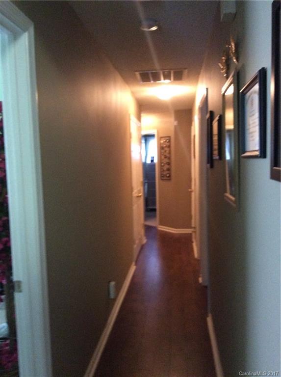 8216 Fox Swamp Road, Unit 256 Charlotte, NC 28215 - Photo 8 of 16 Gallery Image 8