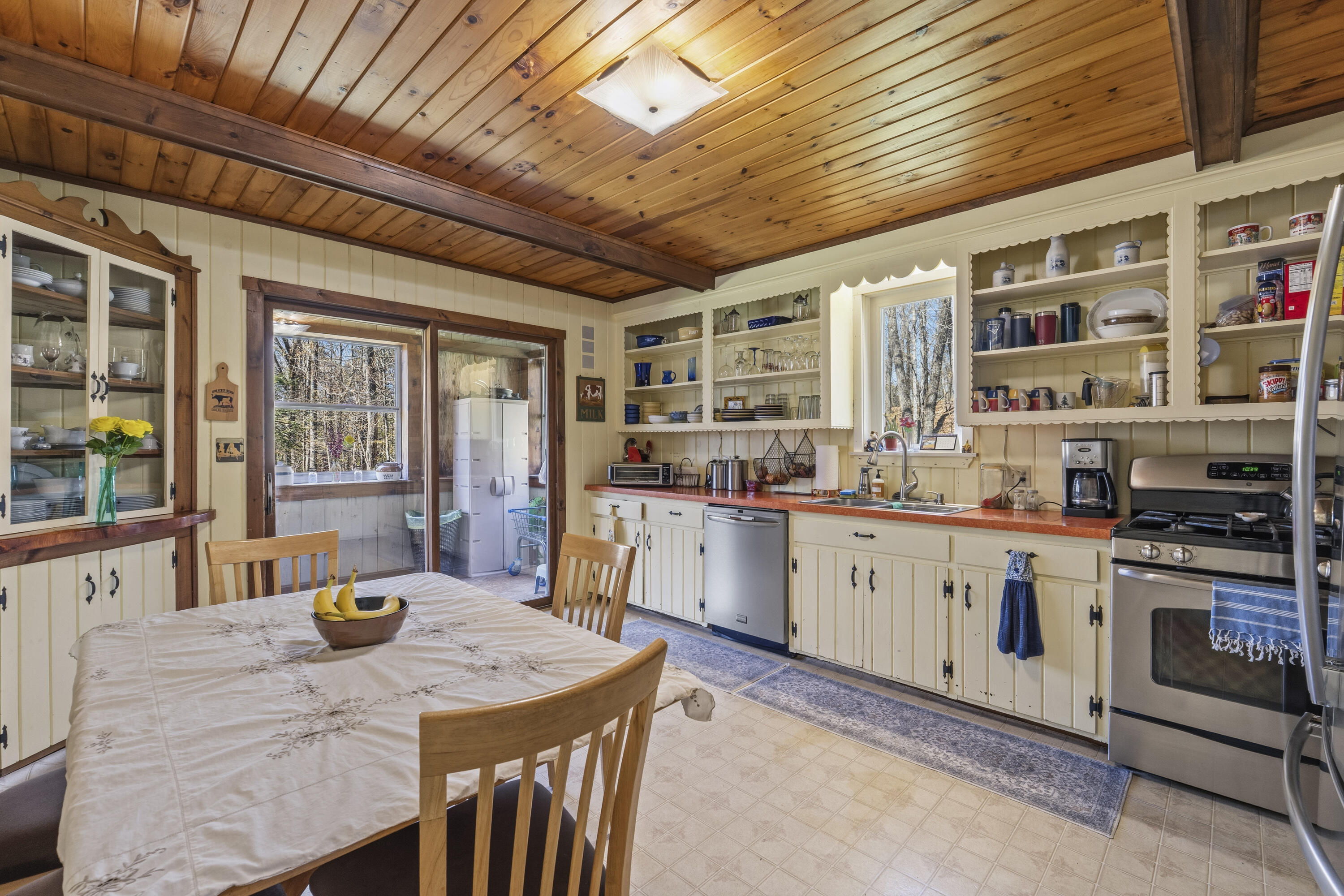 186 Clay Hill Road York, ME 03902 - Photo 17 of 36 Kitchen