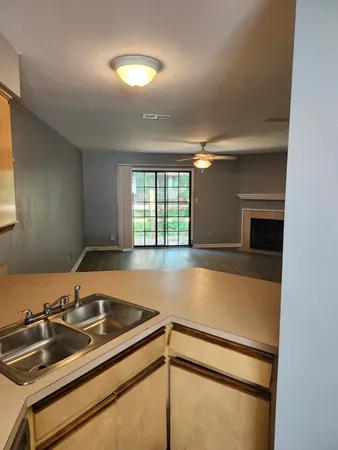 $157,000 | 1861 Larette Drive, Unit B, Tallahassee, FL 32301